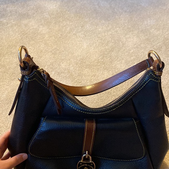 Dooney and Bourke Bag - Picture 7 of 13